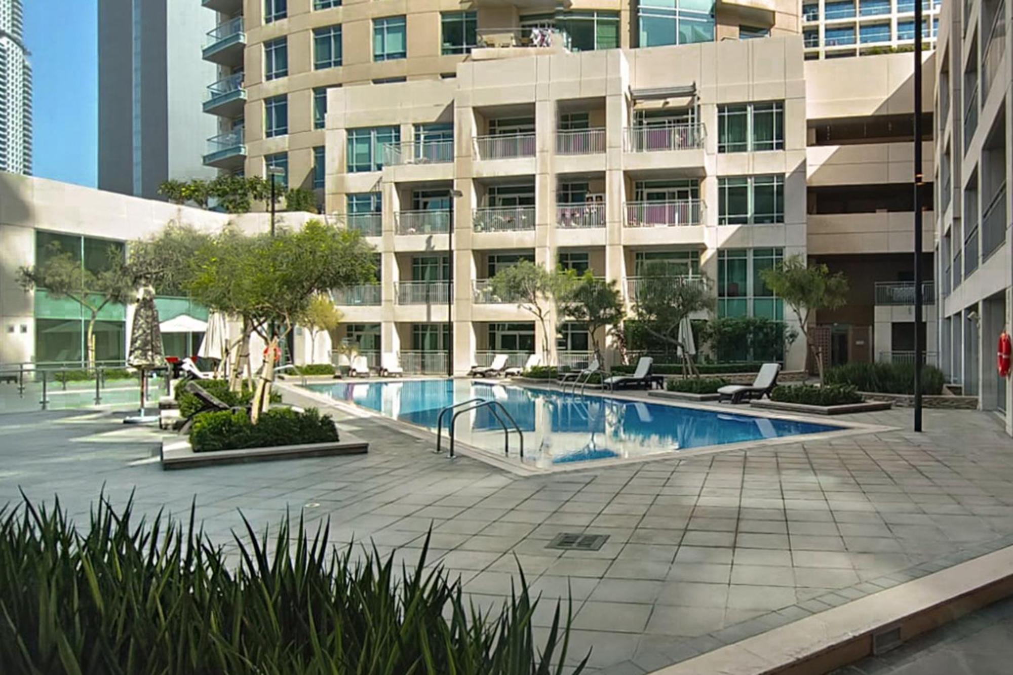 Chic 2Br Apartment, Prime Location Near Dubai Mall - Allsopp&Allsopp Exterior photo