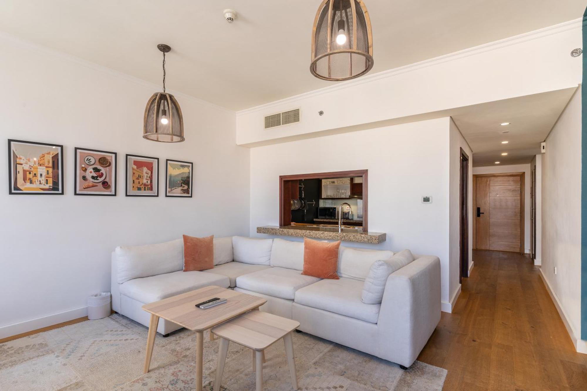 Chic 2Br Apartment, Prime Location Near Dubai Mall - Allsopp&Allsopp Exterior photo